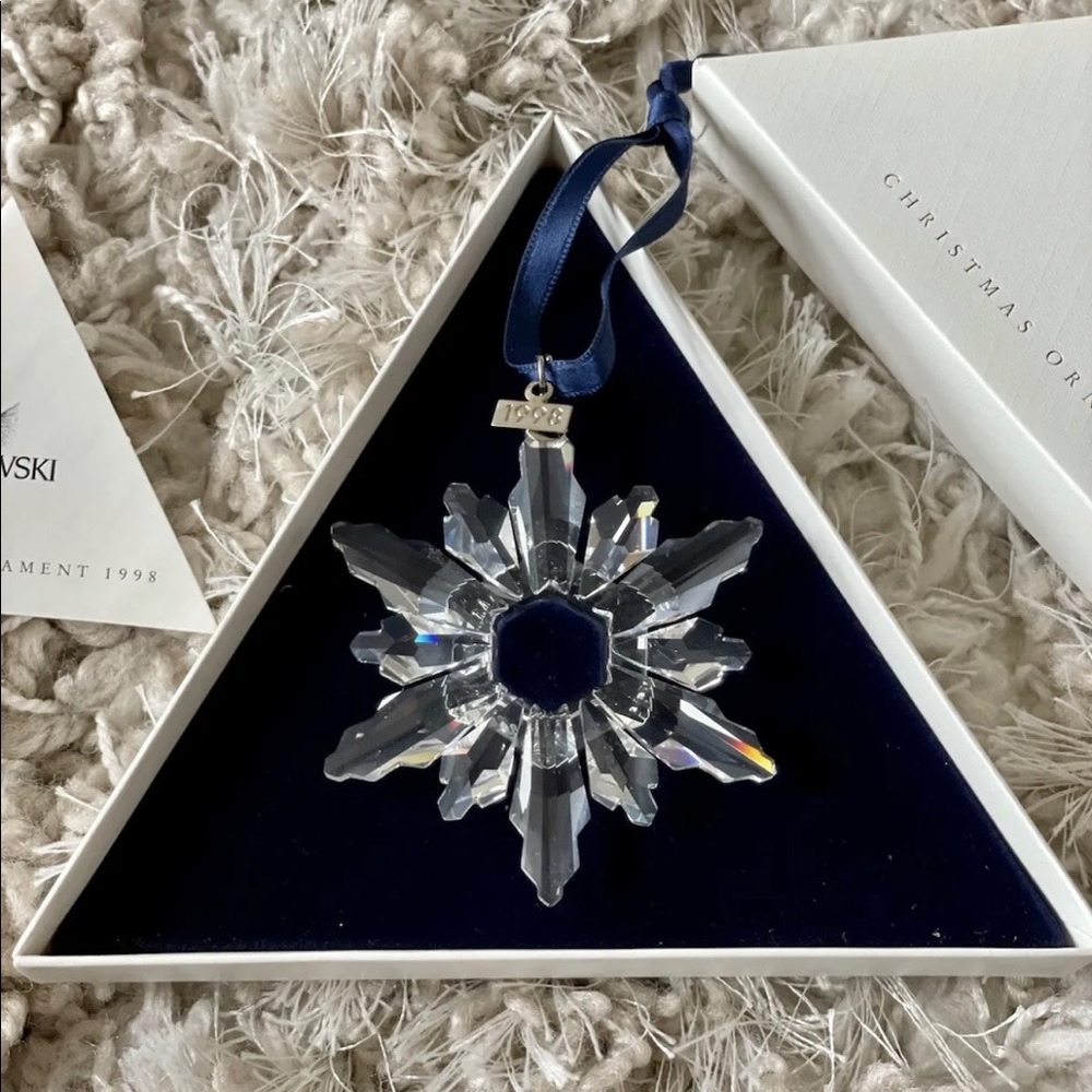 Swarovski 1998 Annual Snowflake Ornament w/Cert